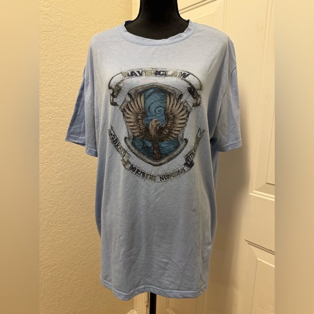 Harry Potter Raven Claw Light Blue Short-Sleeve Graphic Crewneck Tee